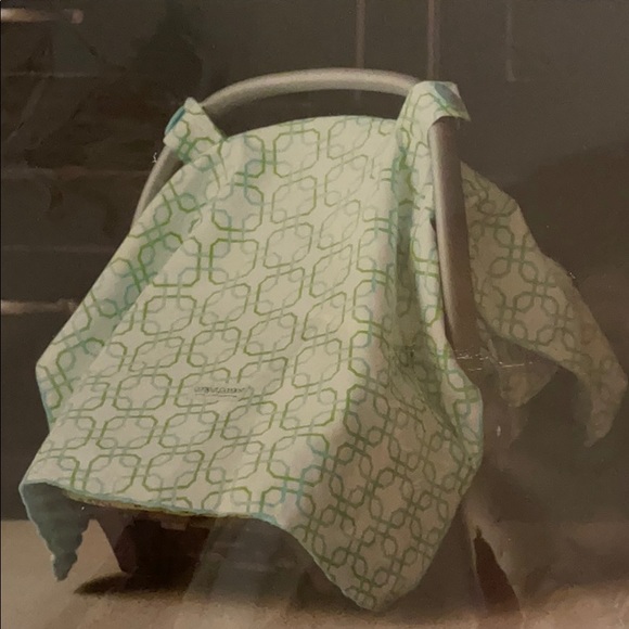 Mink Car seat Canopy - Picture 1 of 2